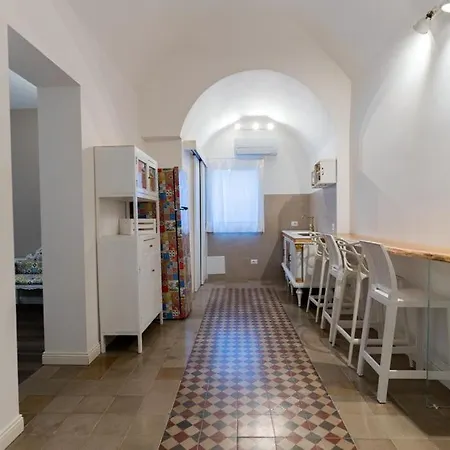 Sikelia-sicilian Bed & Breakfast *
